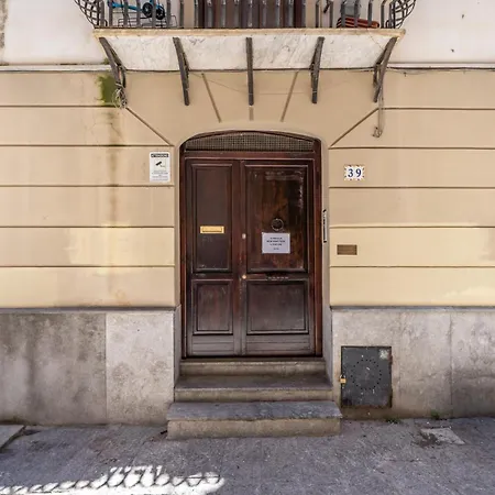 The Cathedral's Hideaway - Casa Giusino Apartament Palermo
